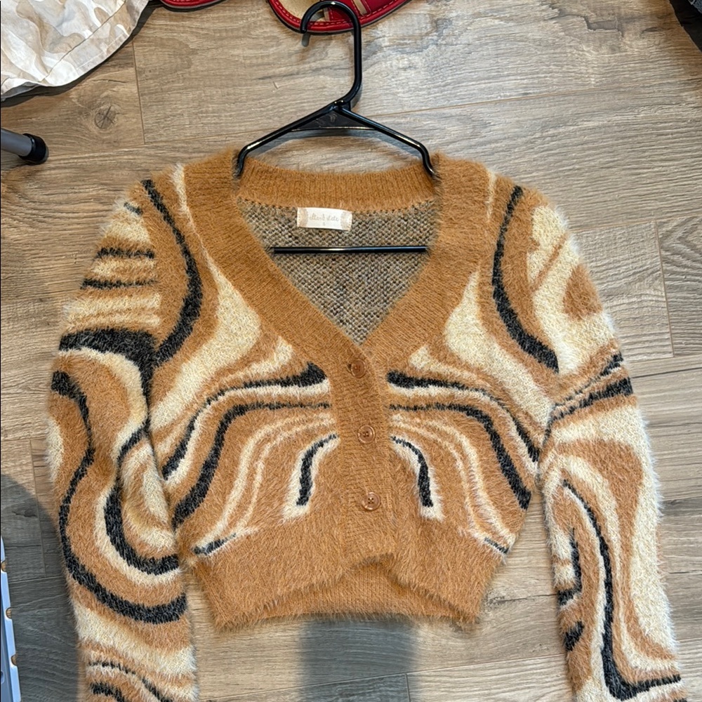Atlar’d state Beige and Black Swirl Cardigan size small
